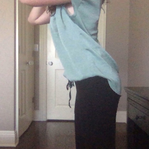 H&M Green Top - Picture 2 of 2